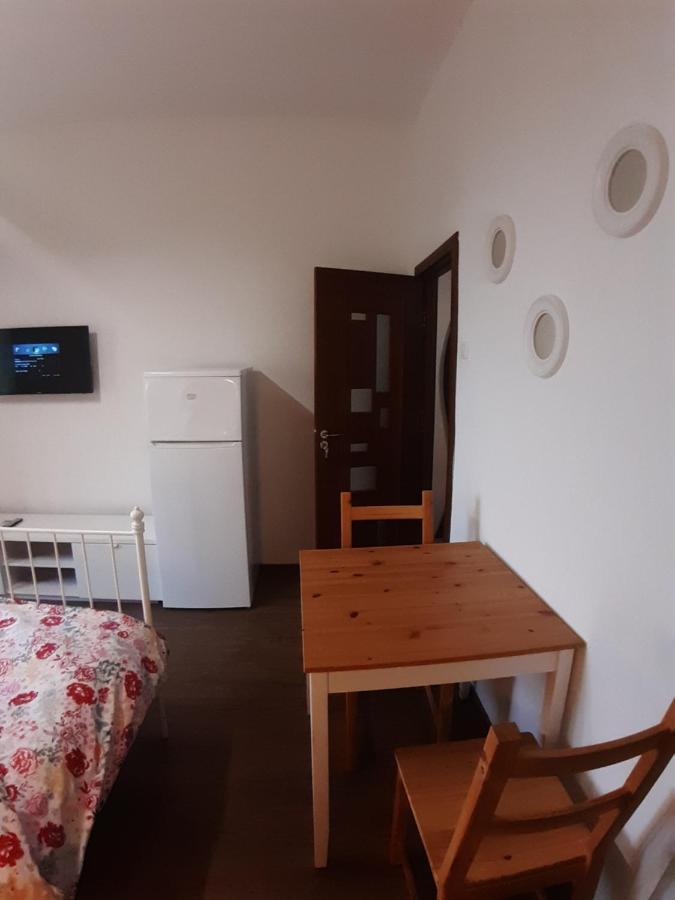 Romantic Calm Apartments Piata Universitate Boekarest Buitenkant foto